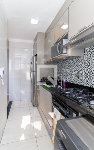 Apartamento à venda com 40m², 2 quartos e sem vaga Apartamento à venda com 40m², 2 quartos e sem vagaCozinha e Área de Serviço