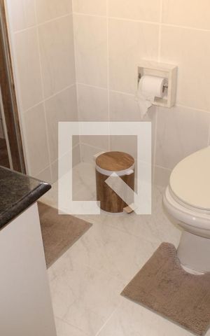 Casa de condomínio para alugar com 450m², 3 quartos e 5 vagasBanheiro Social 