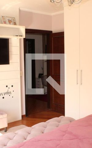 Casa de condomínio para alugar com 450m², 3 quartos e 5 vagasQuarto 1