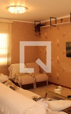 Casa de condomínio para alugar com 450m², 3 quartos e 5 vagasSala