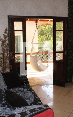 Casa de condomínio para alugar com 450m², 3 quartos e 5 vagasSala 2