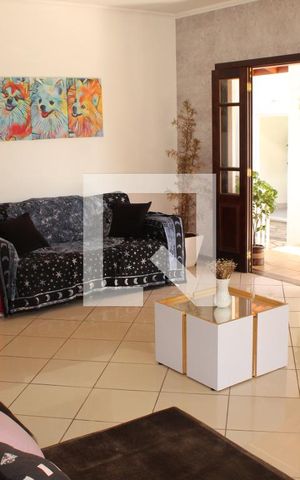 Casa de condomínio para alugar com 450m², 3 quartos e 5 vagasSala 2
