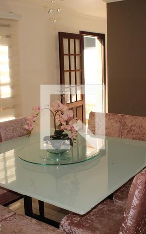 Casa de condomínio para alugar com 450m², 3 quartos e 5 vagasCozinha