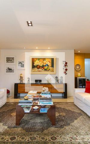 Apartamento à venda com 201m², 4 quartos e 3 vagas Apartamento à venda com 201m², 4 quartos e 3 vagasSala