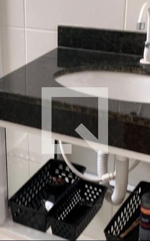 Apartamento para alugar com 57m², 2 quartos e 1 vagaBanheiro