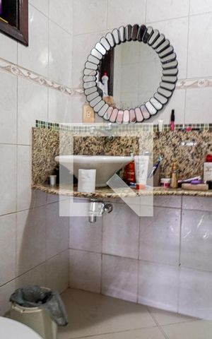 Casa à venda com 120m², 2 quartos e 2 vagas Casa à venda com 120m², 2 quartos e 2 vagasBanheiro Social