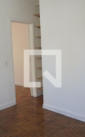 Casa à venda com 110m², 3 quartos e 1 vagaSuíte 