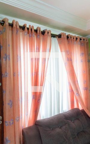 Casa de condomínio à venda com 70m², 2 quartos e 1 vaga Casa de condomínio à venda com 70m², 2 quartos e 1 vagaSala
