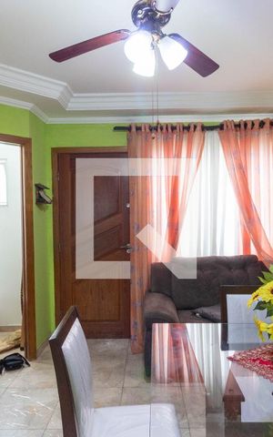 Casa de condomínio à venda com 70m², 2 quartos e 1 vaga Casa de condomínio à venda com 70m², 2 quartos e 1 vagaSala