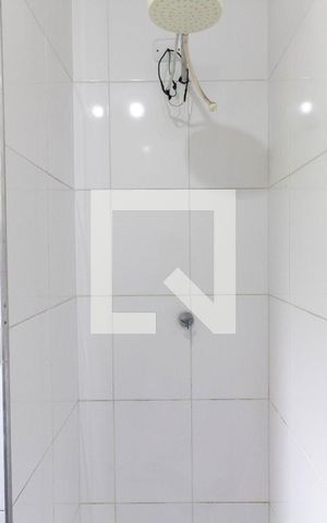 Casa de condomínio à venda com 70m², 2 quartos e 1 vaga Casa de condomínio à venda com 70m², 2 quartos e 1 vagaBanheiro da Suíte 1