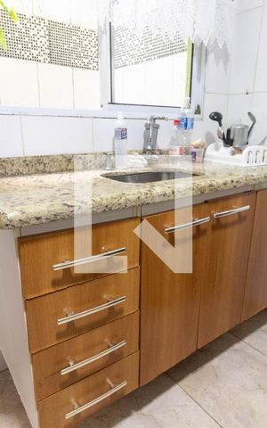 Casa de condomínio à venda com 70m², 2 quartos e 1 vaga Casa de condomínio à venda com 70m², 2 quartos e 1 vagaCozinha