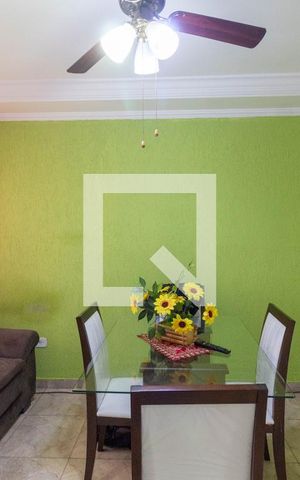Casa de condomínio à venda com 70m², 2 quartos e 1 vaga Casa de condomínio à venda com 70m², 2 quartos e 1 vagaSala