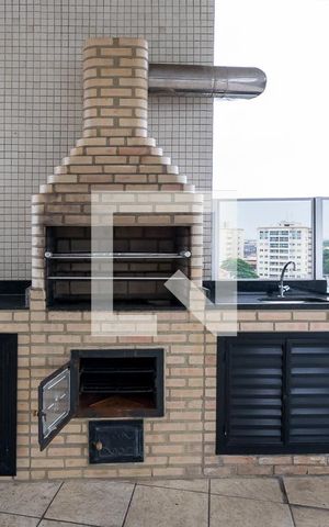 Apartamento à venda com 270m², 3 quartos e 2 vagas Apartamento à venda com 270m², 3 quartos e 2 vagasÁrea comum - Churrasqueira