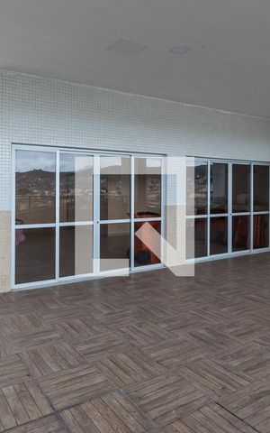 Apartamento à venda com 270m², 3 quartos e 2 vagas Apartamento à venda com 270m², 3 quartos e 2 vagasÁrea comum - Salão de festas