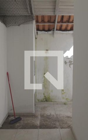 Casa de condomínio à venda com 60m², 2 quartos e 1 vagaÁrea externa