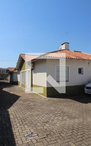 Casa de condomínio à venda com 60m², 2 quartos e 1 vagaÁrea comum