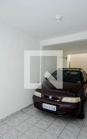 Casa à venda com 130m², 2 quartos e 2 vagas Casa à venda com 130m², 2 quartos e 2 vagasGaragem