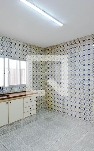 Casa à venda com 130m², 2 quartos e 2 vagas Casa à venda com 130m², 2 quartos e 2 vagasCozinha