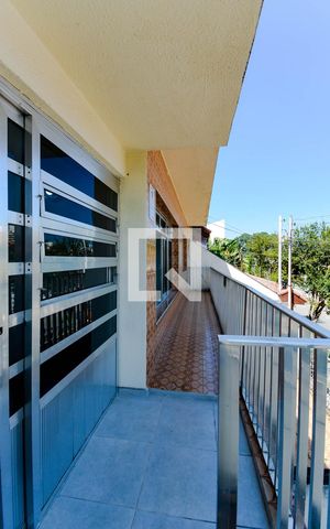 Casa à venda com 130m², 2 quartos e 2 vagas Casa à venda com 130m², 2 quartos e 2 vagasVaranda