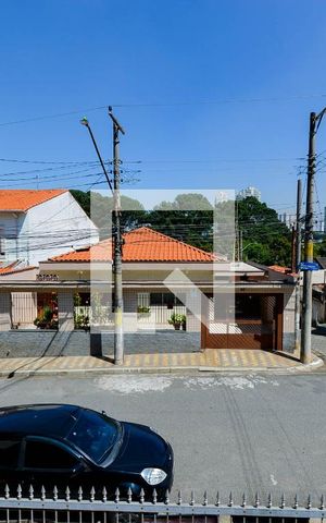 Casa à venda com 130m², 2 quartos e 2 vagas Casa à venda com 130m², 2 quartos e 2 vagasVaranda - Vista