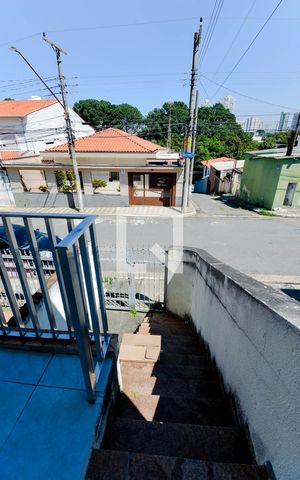 Casa à venda com 130m², 2 quartos e 2 vagas Casa à venda com 130m², 2 quartos e 2 vagasEntrada Social