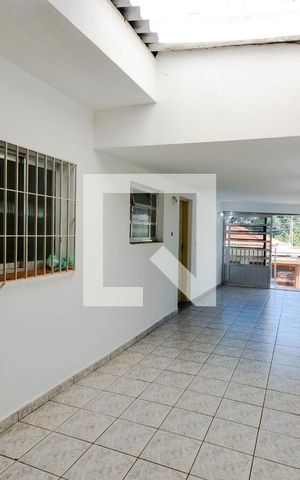 Casa à venda com 130m², 2 quartos e 2 vagas Casa à venda com 130m², 2 quartos e 2 vagasQuintal
