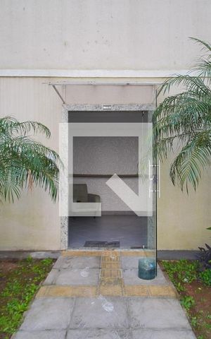 Apartamento à venda com 44m², 2 quartos e 1 vaga Apartamento à venda com 44m², 2 quartos e 1 vagaFachada do bloco