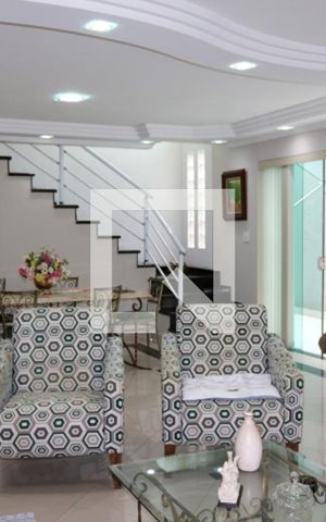 Casa à venda com 400m², 4 quartos e 8 vagas Casa à venda com 400m², 4 quartos e 8 vagasSala