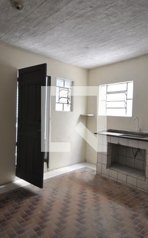 Casa para alugar com 120m², 2 quartos e 1 vagaCozinha
