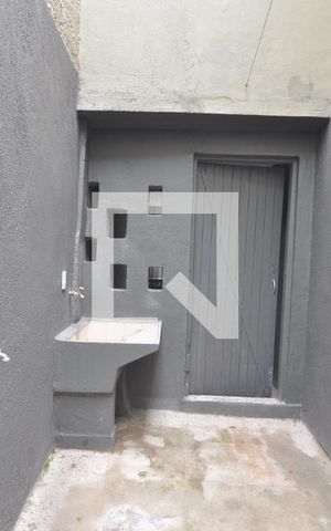 Casa para alugar com 120m², 2 quartos e 1 vagaÁrea de Serviço