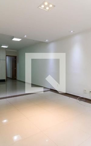 Casa à venda com 168m², 3 quartos e 3 vagas Casa à venda com 168m², 3 quartos e 3 vagasSala