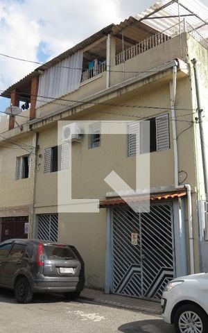 Casa à venda com 216m², 6 quartos e 2 vagasFachada Completa