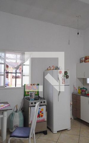 Casa à venda com 160m², 6 quartos e sem vaga Casa à venda com 160m², 6 quartos e sem vagaSala/Cozinha