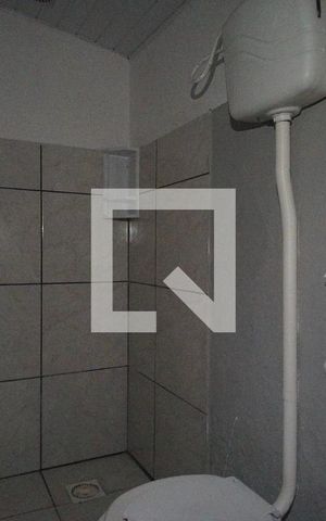 Casa à venda com 160m², 6 quartos e sem vaga Casa à venda com 160m², 6 quartos e sem vagaBanheiro 2