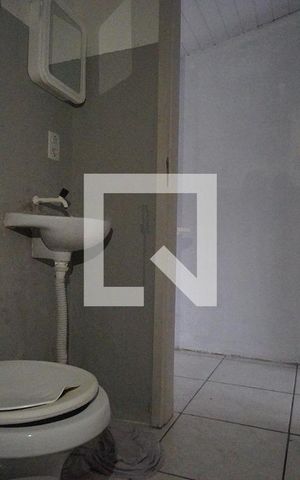 Casa à venda com 160m², 6 quartos e sem vaga Casa à venda com 160m², 6 quartos e sem vagaBanheiro 2