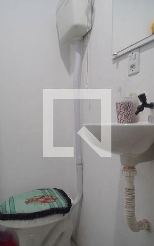 Casa à venda com 160m², 6 quartos e sem vaga Casa à venda com 160m², 6 quartos e sem vagaBanheiro 6