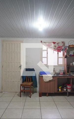 Casa à venda com 160m², 6 quartos e sem vaga Casa à venda com 160m², 6 quartos e sem vagaSala/Cozinha