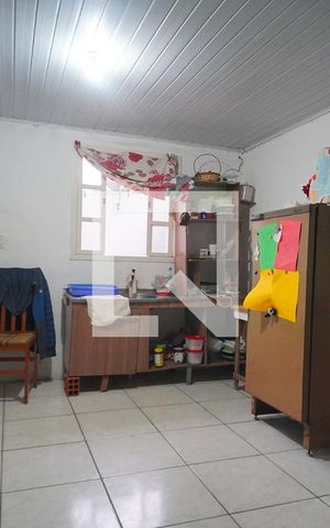 Casa à venda com 160m², 6 quartos e sem vaga Casa à venda com 160m², 6 quartos e sem vagaSala/Cozinha