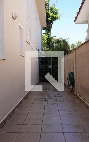 Casa para alugar com 278m², 3 quartos e 3 vagasCorredor