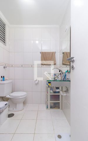 Apartamento à venda com 220m², 3 quartos e 1 vaga Apartamento à venda com 220m², 3 quartos e 1 vagaSuíte 2 - Banheiro