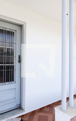 Casa à venda com 238m², 2 quartos e 2 vagasEntrada
