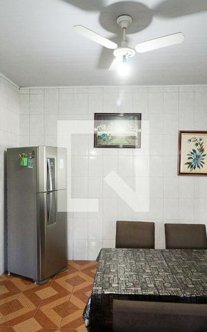 Casa à venda com 238m², 2 quartos e 2 vagasCozinha