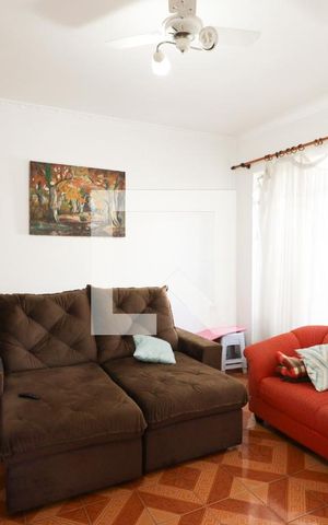 Casa à venda com 238m², 2 quartos e 2 vagasSala