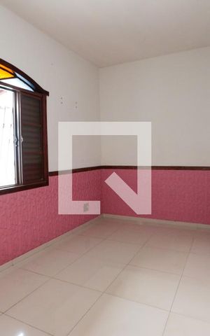Casa à venda com 364m², 5 quartos e 2 vagas Casa à venda com 364m², 5 quartos e 2 vagasQuarto 3