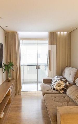 Apartamento para alugar com 70m², 3 quartos e 1 vagaSala 
