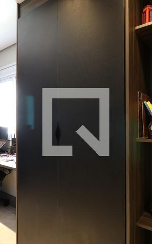 Apartamento à venda com 100m², 2 quartos e 2 vagasEscritório
