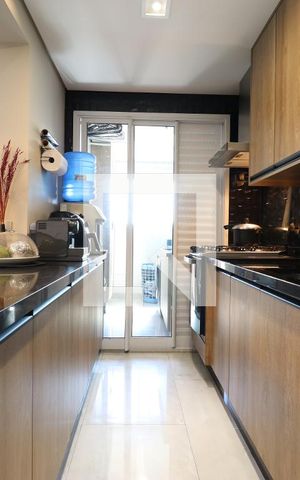 Apartamento à venda com 100m², 2 quartos e 2 vagasCozinha