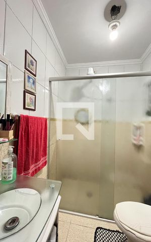 Casa à venda com 127m², 4 quartos e 1 vaga Casa à venda com 127m², 4 quartos e 1 vagaBanheiro 1