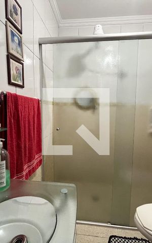 Casa à venda com 127m², 4 quartos e 1 vaga Casa à venda com 127m², 4 quartos e 1 vagaBanheiro 1