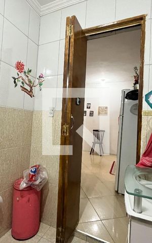 Casa à venda com 127m², 4 quartos e 1 vaga Casa à venda com 127m², 4 quartos e 1 vagaBanheiro 1